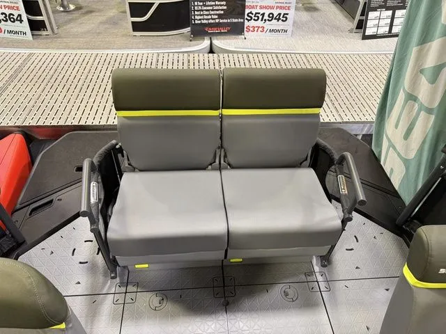 Slide: The Image of Sea-Doo Switch Fish™ 18 - 230 Hp Painted 2026 - 6