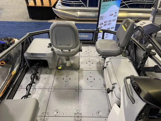 Slide: The Image of Sea-Doo Switch Fish™ 18 - 230 Hp Painted 2026 - 16