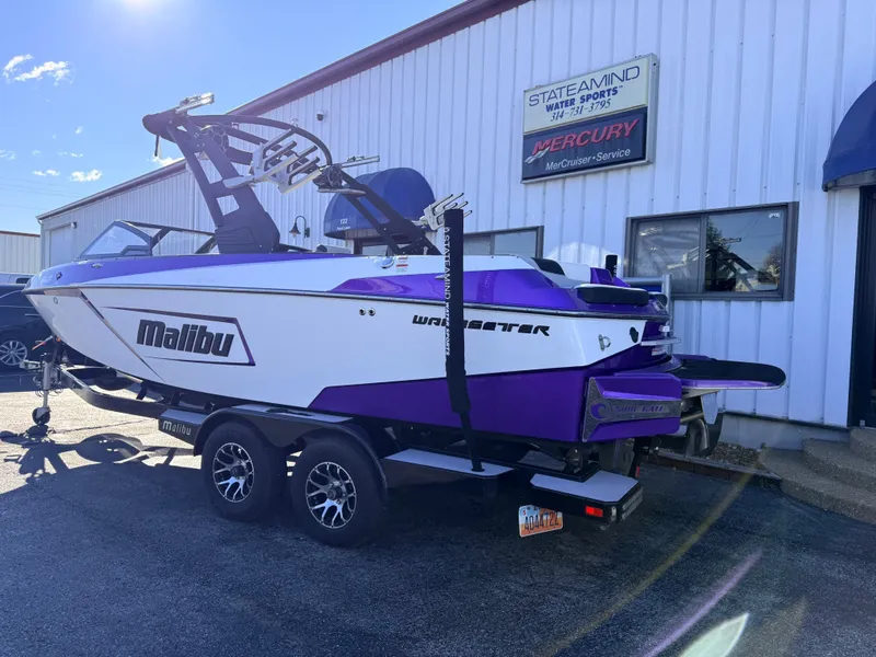 Slide: The Image of Malibu Wakesetter 23 LSV 2020 - 4
