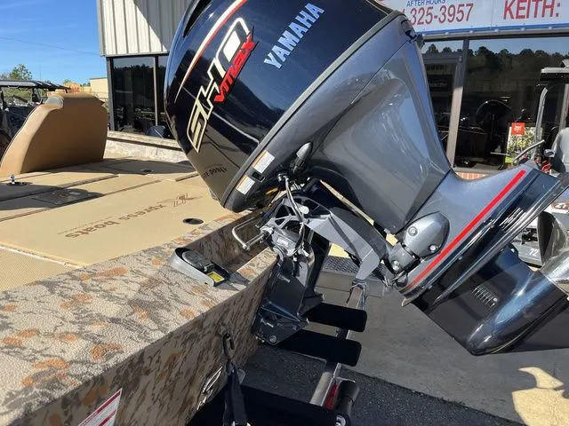 Slide: The Image of Xpress H18C Crappie 2026 - 5