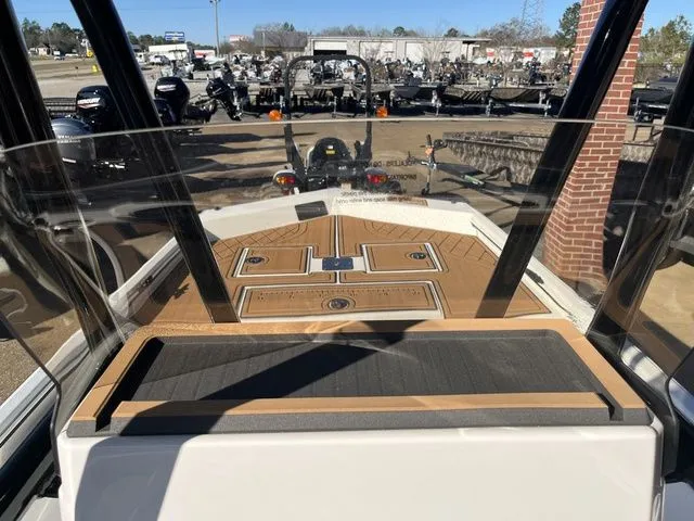 Slide: The Image of Avid 20 Rogue CC 2026 - 20