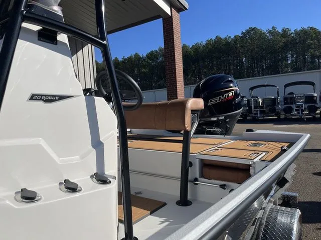 Slide: The Image of Avid 20 Rogue CC 2026 - 6