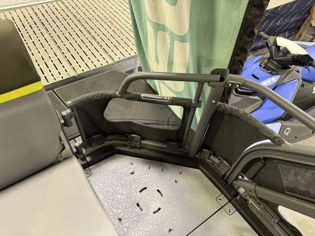 Slide: The Image of Sea-Doo Switch Fish™ 18 - 230 Hp Painted 2026 - 8