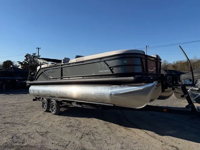 The Image of Godfrey Sweetwater 2286 SBC - 150 Yamaha 2026 - 1