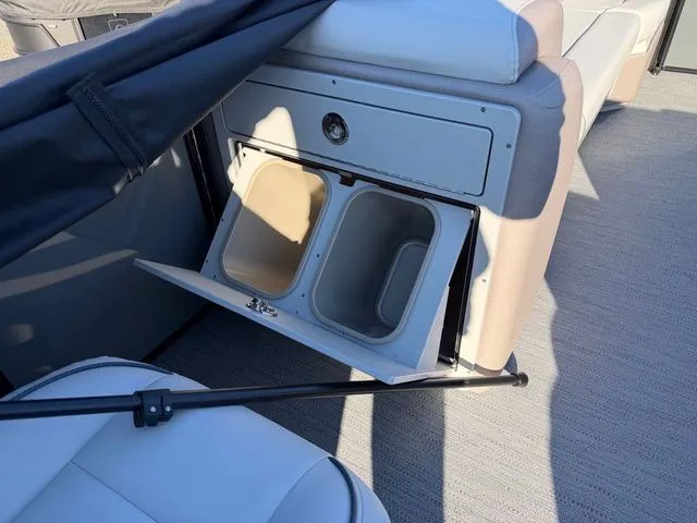 Slide: The Image of Godfrey Sweetwater 2286 SBC - 150 Yamaha 2026 - 11