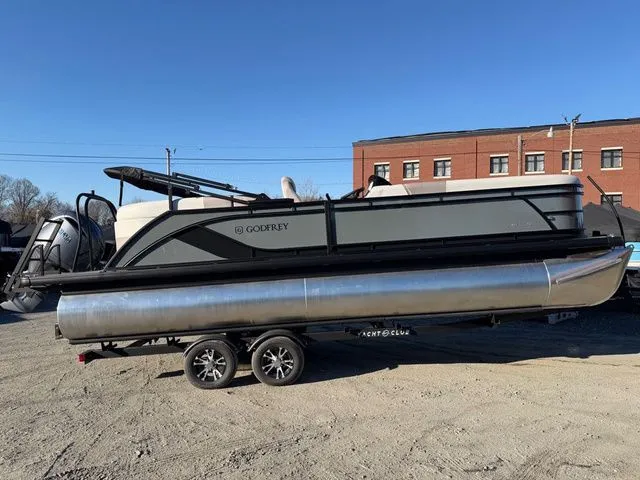 Slide: The Image of Godfrey Sweetwater 2286 SBC - 150 Yamaha 2026 - 2