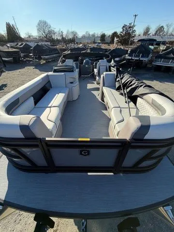 Slide: The Image of Godfrey Sweetwater 2286 SBC - 150 Yamaha 2026 - 3