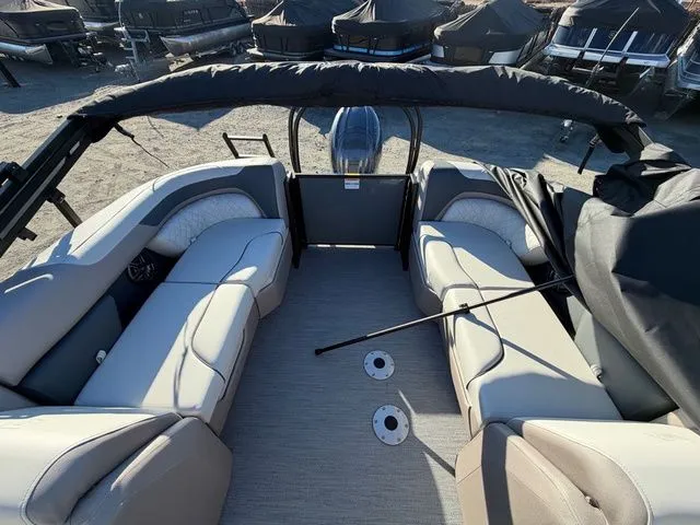 Slide: The Image of Godfrey Sweetwater 2286 SBC - 150 Yamaha 2026 - 6