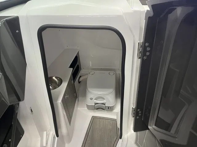 Slide: The Image of Monterey 258SS Super Sport 2026 - 7