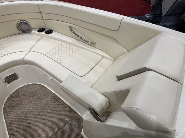 Slide: The Image of Chris-Craft Launch GT 28 2026 - 17