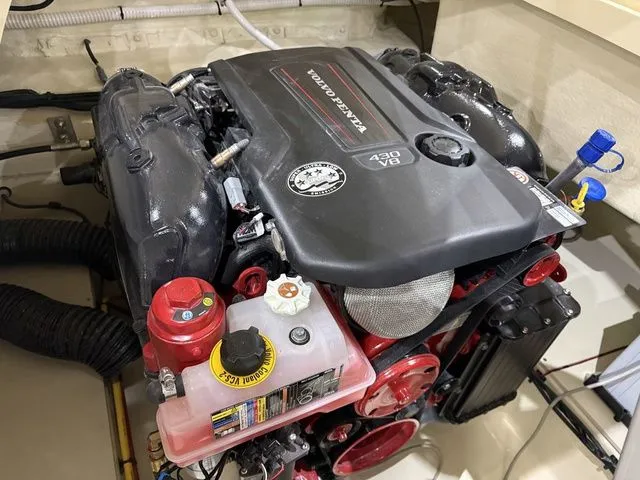 Slide: The Image of Chris-Craft Launch GT 28 2026 - 24