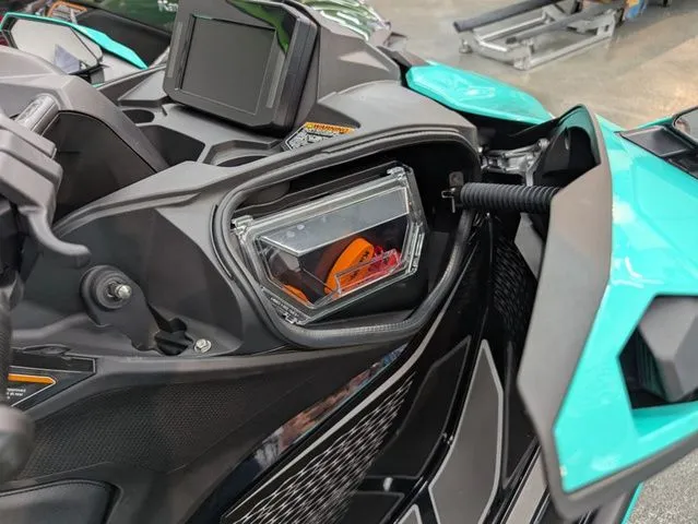 Slide: The Image of Kawasaki Jet Ski Ultra 310 2026 - 6