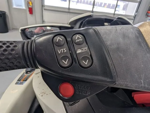 Slide: The Image of Sea-Doo 18BA - GTX Limited iS 260 2011 - 8