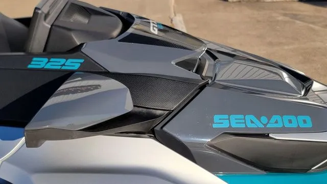 Slide: The Image of Sea-Doo GTX Limited 325 2026 - 22