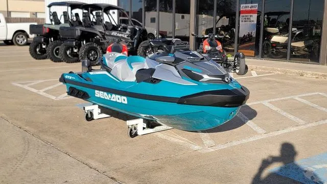 Slide: The Image of Sea-Doo GTX Limited 325 2026 - 5