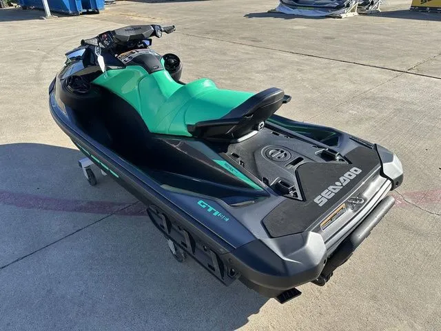 Slide: The Image of Sea-Doo GTI SE 130 2026 - 8