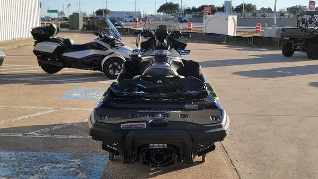 Slide: The Image of Sea-Doo Explorer Pro 2026 - 15