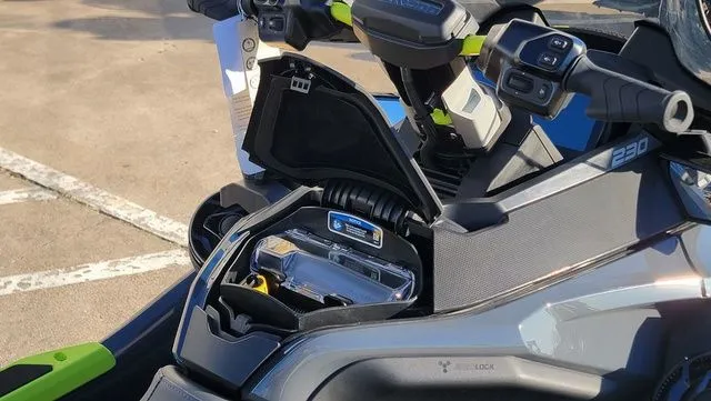 Slide: The Image of Sea-Doo Explorer Pro 2026 - 20