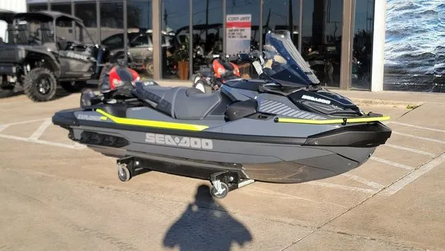 Slide: The Image of Sea-Doo Explorer Pro 2026 - 4