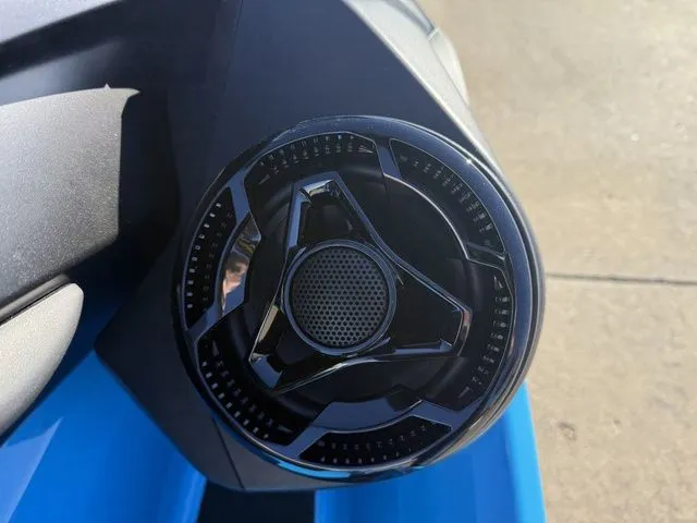 Slide: The Image of Sea-Doo RXT-X 2026 - 12