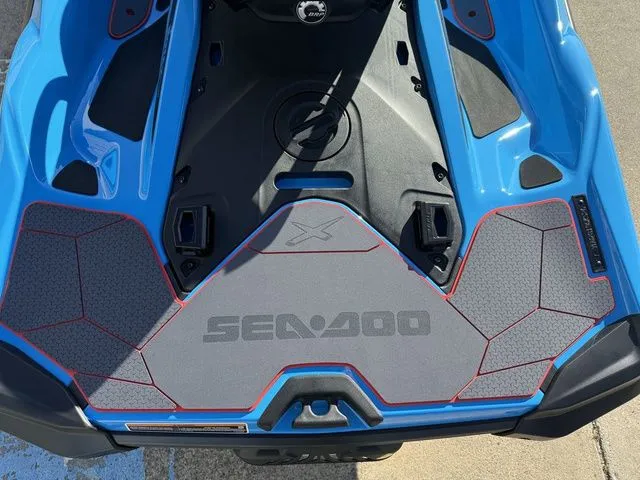 Slide: The Image of Sea-Doo RXT-X 2026 - 20