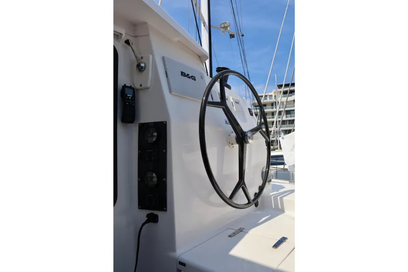 Slide: The Image of Steering wheel of 2017 Outremer 51 catamaran with B&G navigation system. - 122