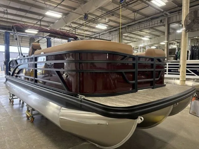 The Image of Bennington S Swingback 22 SSB 2026 - 1