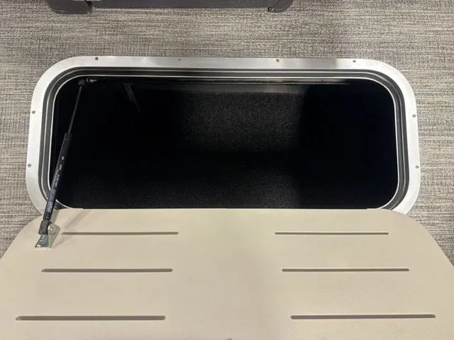 Slide: The Image of Bennington S Swingback 22 SSB 2026 - 17