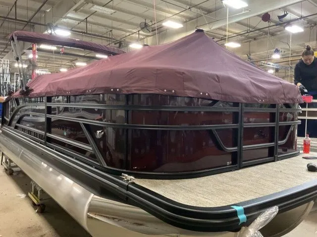 Slide: The Image of Bennington S Swingback 22 SSB 2026 - 21