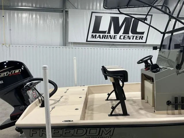 Slide: The Image of Freedom Boats 19' Patriot 2026 - 10