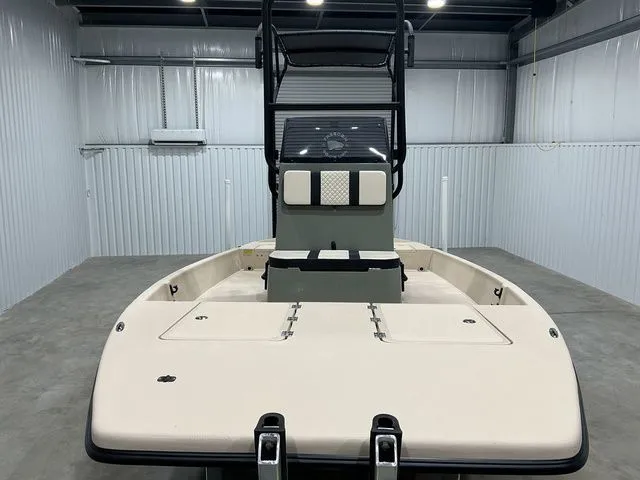 Slide: The Image of Freedom Boats 19' Patriot 2026 - 5
