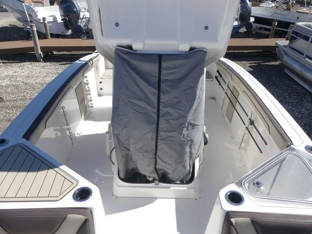 Slide: The Image of Yamaha 255 FSH® SPORT E 2022 - 17