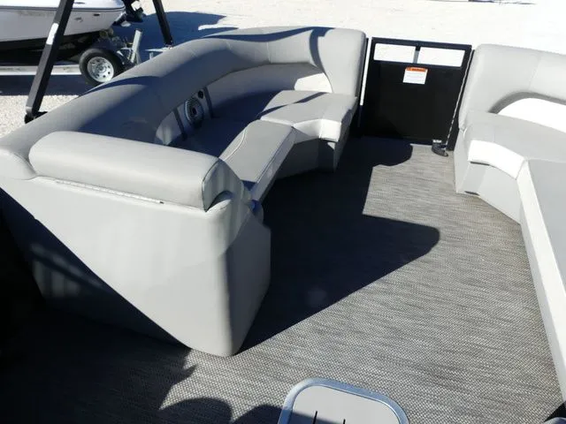 Slide: The Image of Bennington 24 LSB 2022 - 10