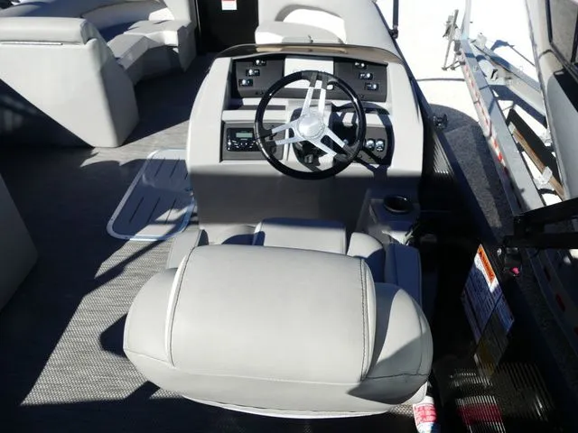 Slide: The Image of Bennington 24 LSB 2022 - 7