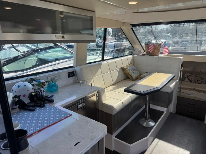 Slide: The Image of Regal 38 Grande Coupe 2020 - 36