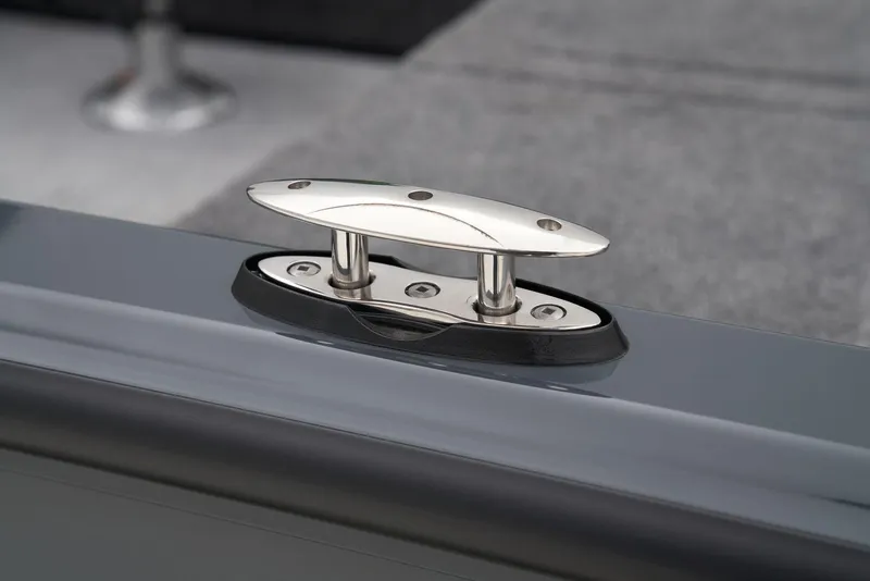 Slide: The Image of Ranger VS1682SC Reata 2026 - 44