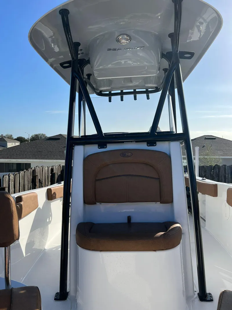 Slide: The Image of Sea Hunt Ultra 229 boat 2022 with T-top and seating. - 4