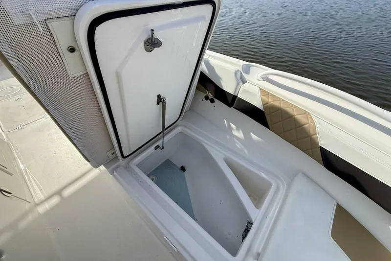 Slide: The Image of 2018 Edgewater 248 CX - 33