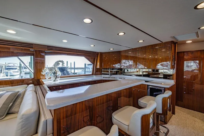 Slide: The Image of Viking 72 Convertible 2022 - 40