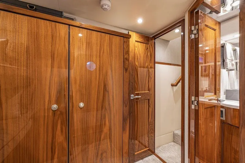 Slide: The Image of Viking 72 Convertible 2022 - 64