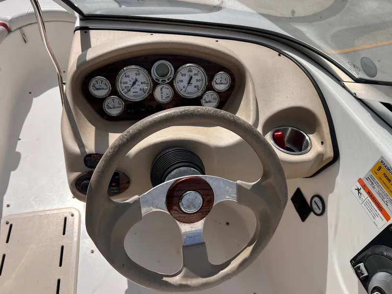 Slide: The Image of Glastron GT 205 2007 - 8