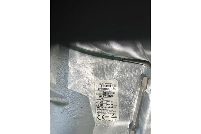 Slide: The Image of Label on Schaefer 400, 2023 model, displaying serial and model numbers. - 59