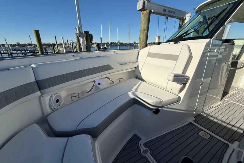 Slide: The Image of 2022 Pursuit DC 326 Dual Console - 20