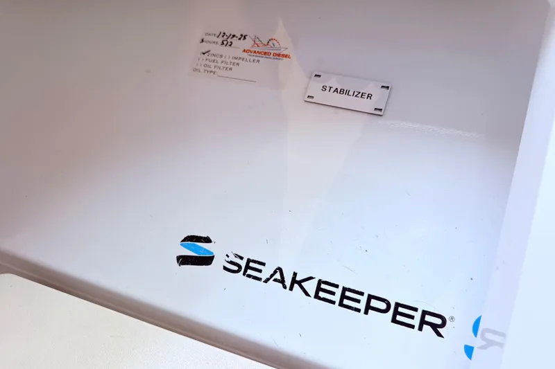 Slide: The Image of Azimut 60 yacht stabilizer system by Seakeeper, 2020 model. - 31