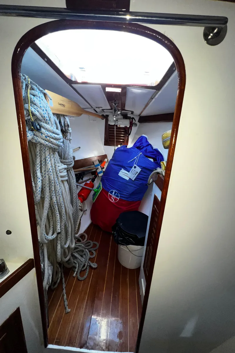 Slide: The Image of Sail Storage in Bow - 27