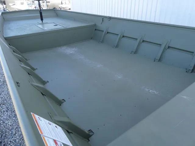 Slide: The Image of Lowe L1852MT Aura Jon 2026 - 11