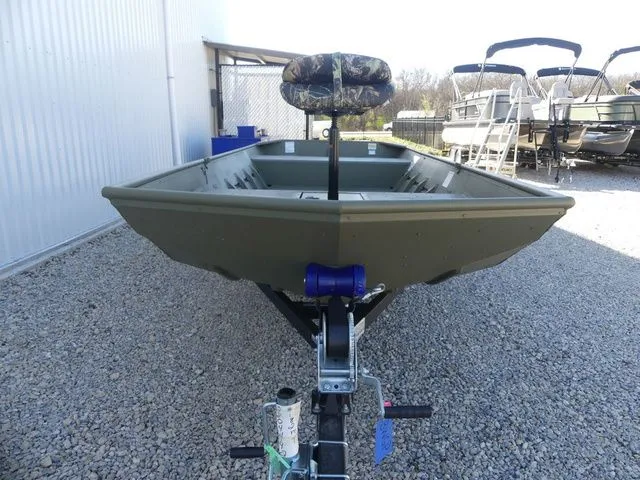 Slide: The Image of Lowe L1852MT Aura Jon 2026 - 7