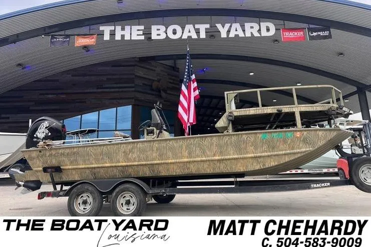 The Image of 2017 Tracker Grizzly 2072 MVX CC Sportsman boat on trailer at The Boat Yard, Louisiana. - 0
