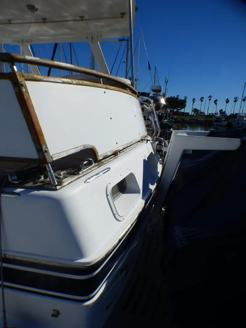Slide: The Image of Heavy Duty Dinghy Davit System on Sttern - 10