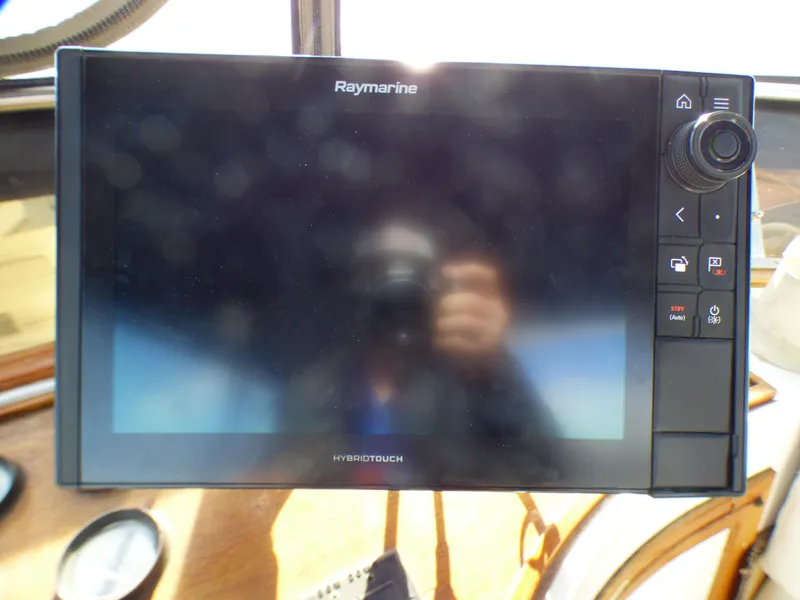 Slide: The Image of Spindrift 39 ft. Aft Cabin Twin Diesel 1984 - 66